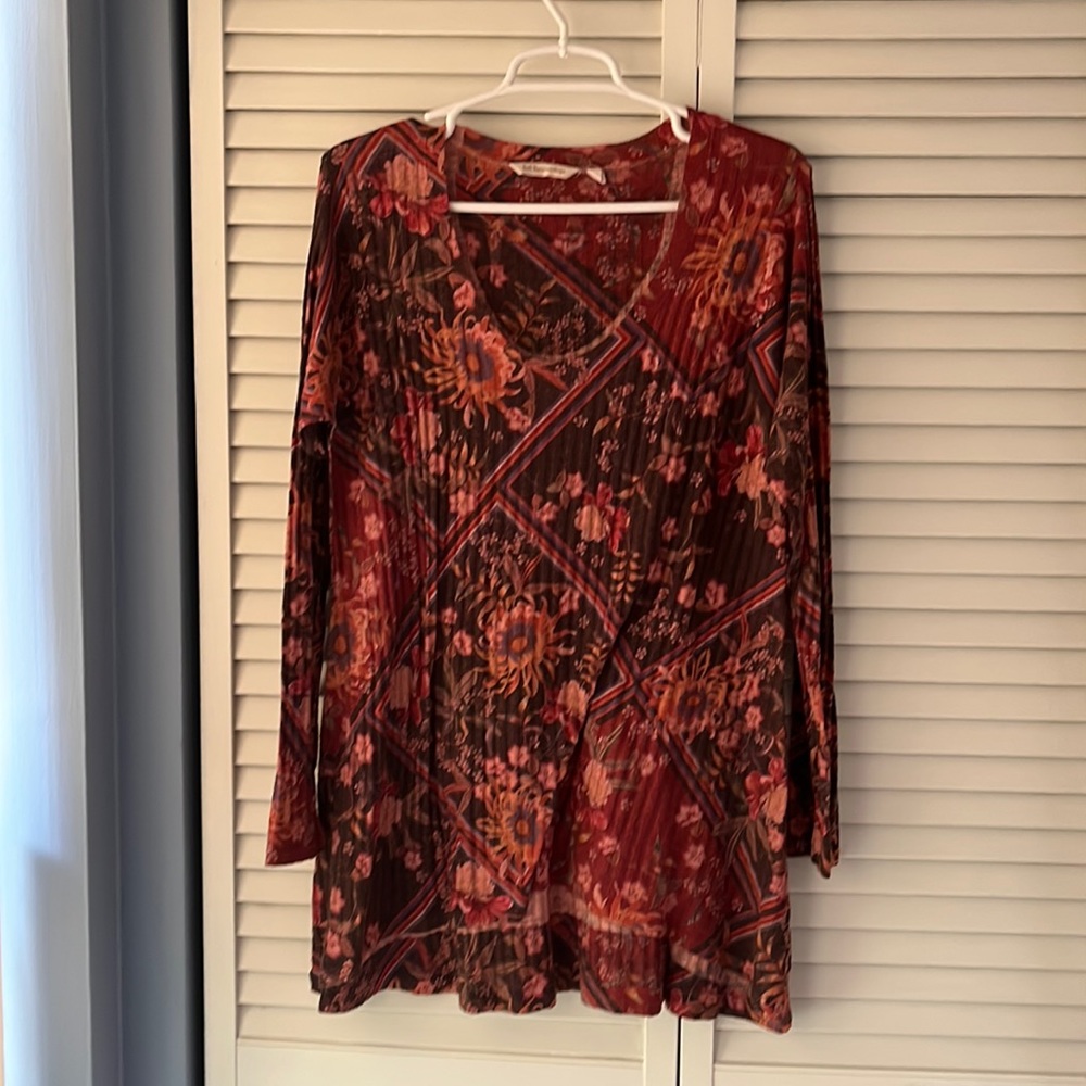 Comfy Soft Surroundings L light wool top